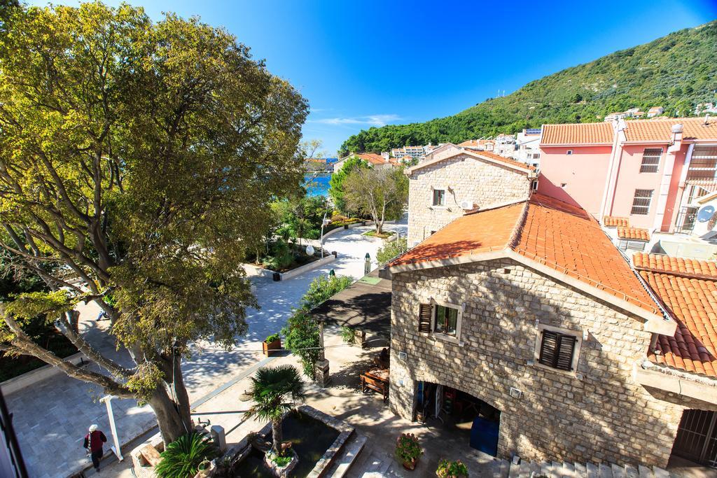 De Lux Apartments Petrovac na moru Exterior foto