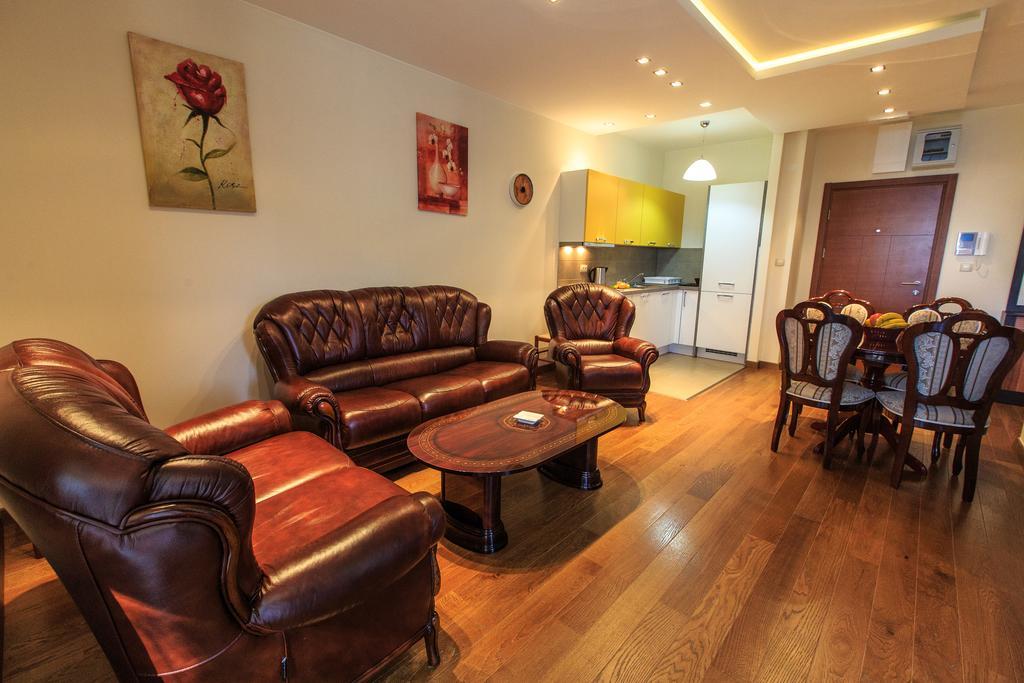 De Lux Apartments Petrovac na moru Exterior foto